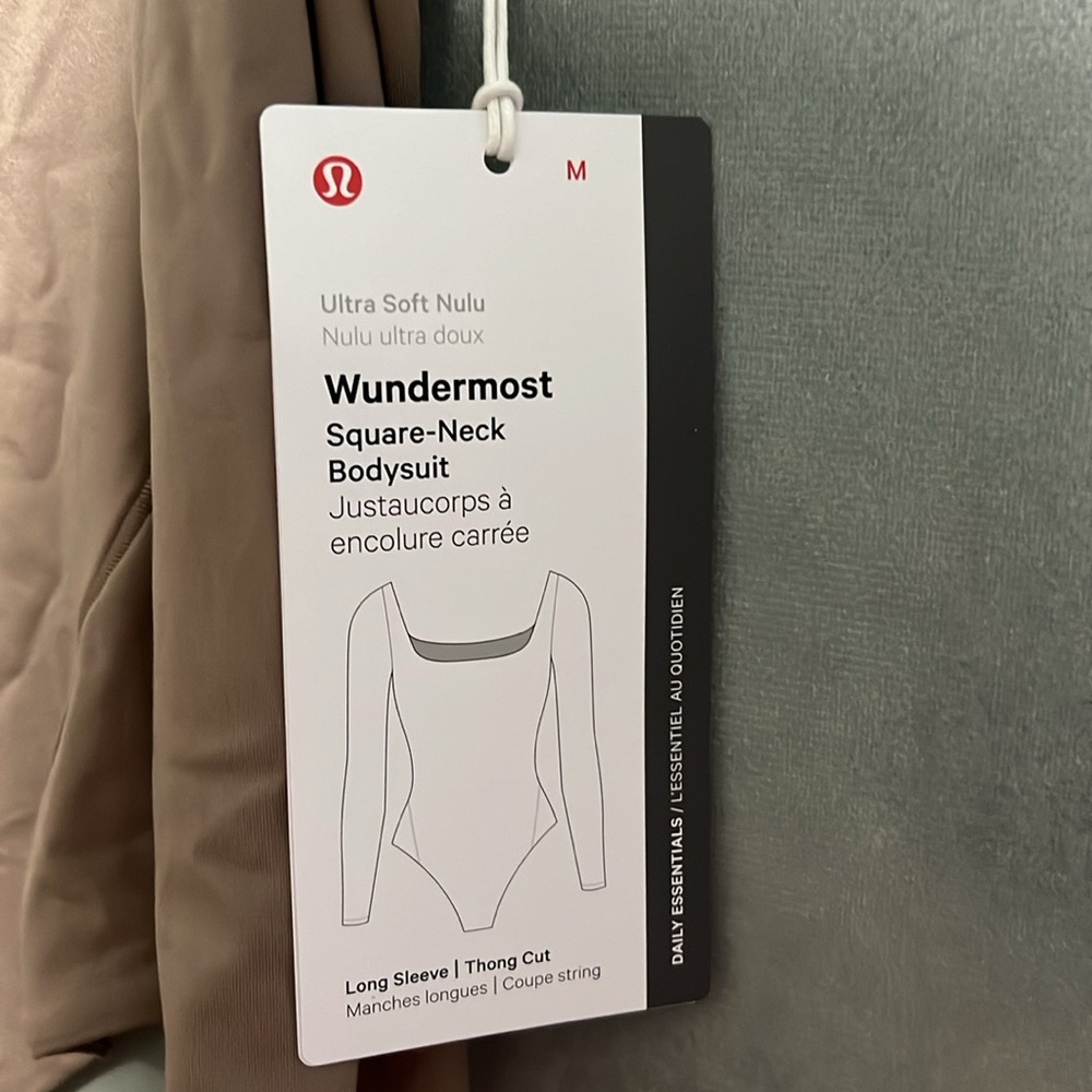 Square-Neck Long-Sleeve Bodysuit from Lululemon size M new with tag